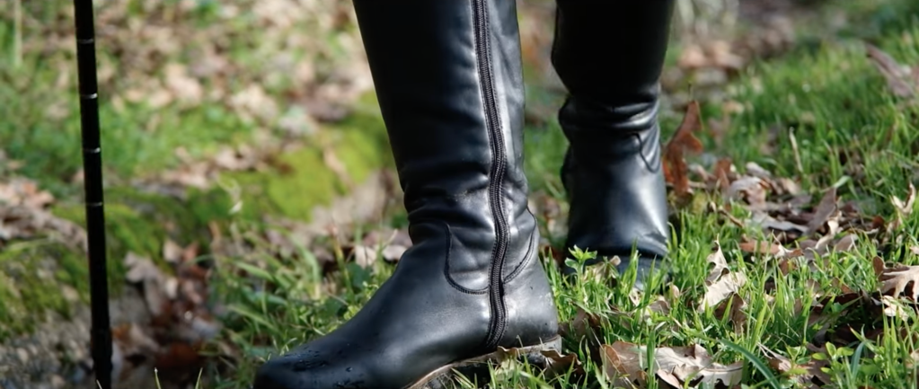 Quedarse, volver, llegar.